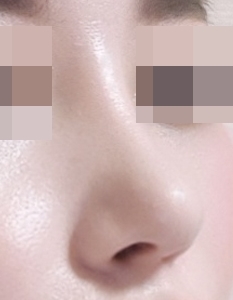 Mũi mình đẹp quá~,~