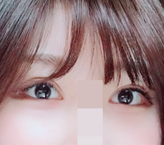 Mọi người ghen tị điên đảo với đôi mắt của tôi