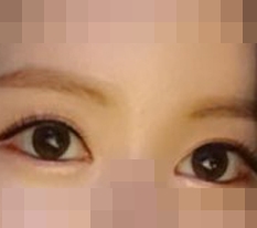 Đôi mắt to và thoáng ♥