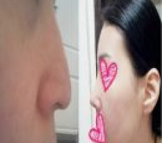 Sống mũi cao mà thẳng!!