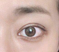 Mắt tôi làm thế nào?? Trông tự nhiên không nhỉ??