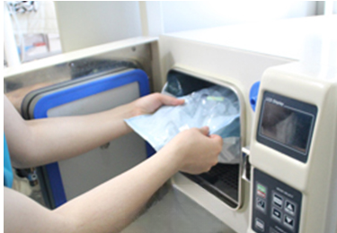 Máy tiệt trùng hơi nước